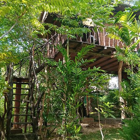 Sigiriya Rock Gate Tree House Hotel Exterior photo